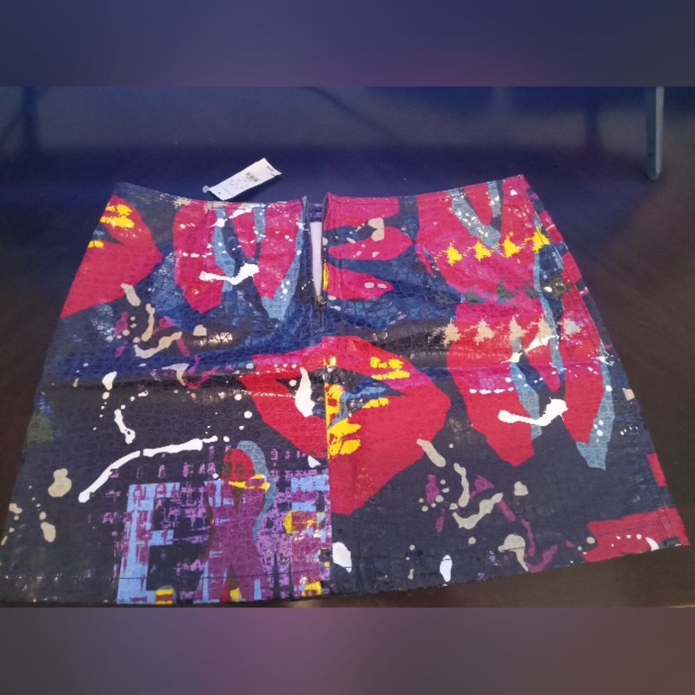 Express mini skirt